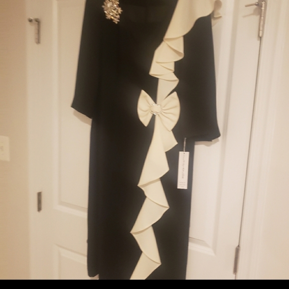 👗 - Picture 4 of 5